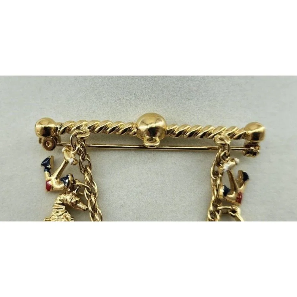 Unbranded‎ Gold Tone Brooch Bar With Chain and 7 Nautical Themed Charms